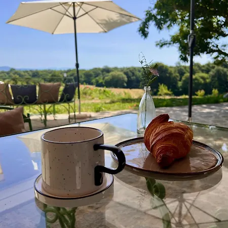 Podere L'alfina Bio Bed & Breakfast *